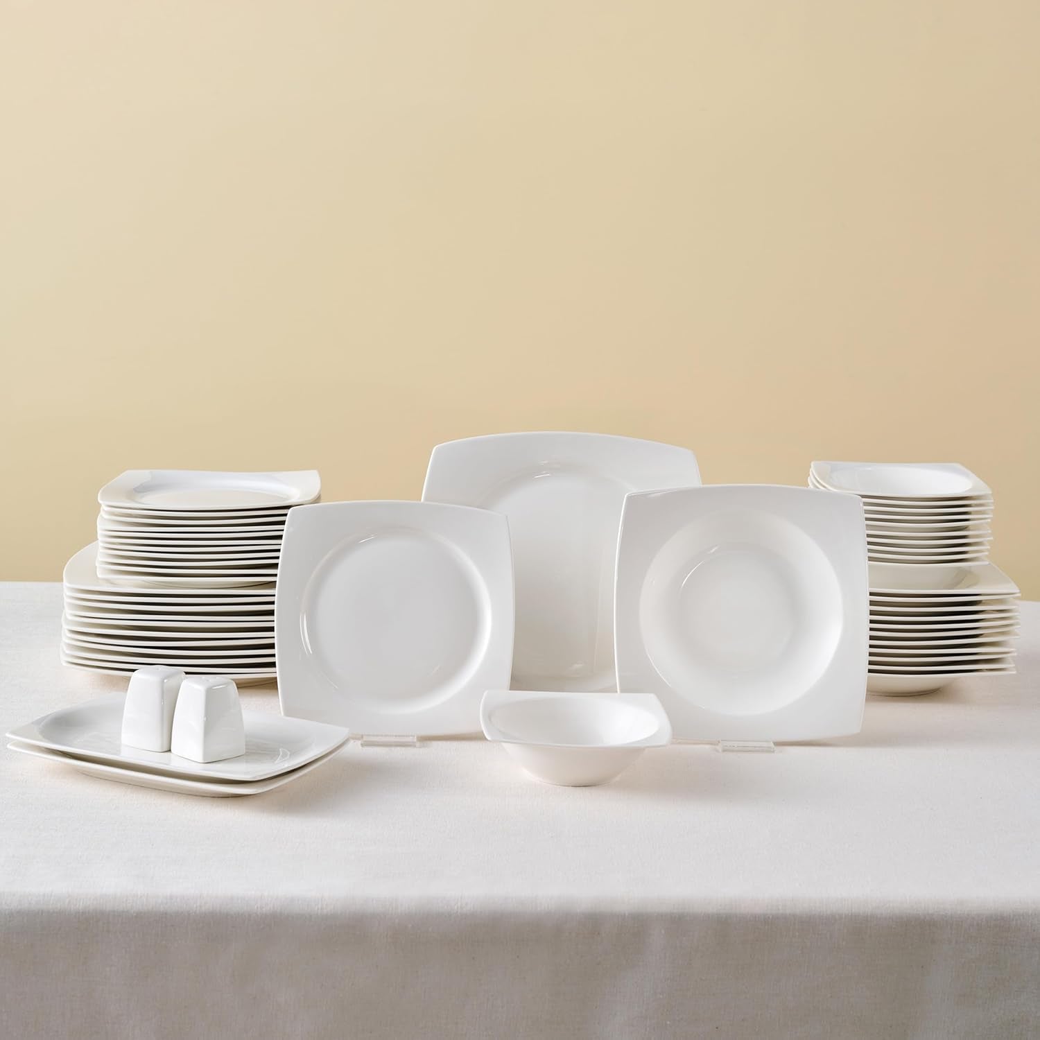 Zestaw naczyń obiadowych Karaca Jamie White na 12, 52 sztuki - Eleganckie naczynia porcelanowe na 12 osób | Zawiera talerze, kubki, miski |