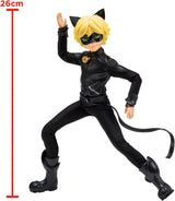 BANDAI - Cudowna Biedronka - Lalka Manekin 26 cm - Motan Noir - Oficjalnie licencjonowany Miraculous - Przegubowa lalka Motan Noir - Zabawka dla dzieci w wieku od 4 lat - P50002