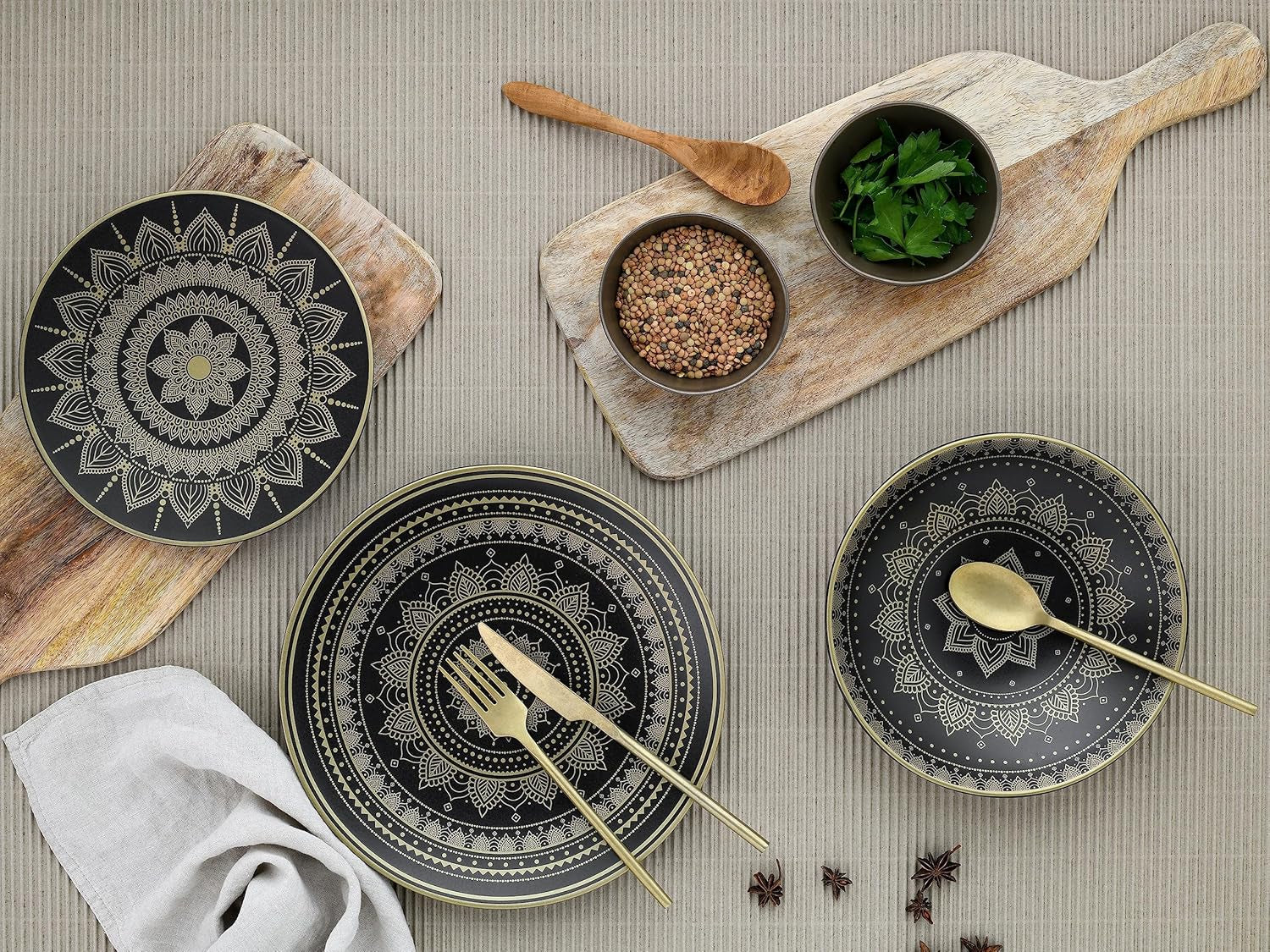 CreaTable, 23588, seria MANDALA GOLD - czarna, 12-częściowy zestaw naczyń obiadowych, zestaw talerzy porcelanowych, można myć w zmywarce i używać w kuchence mikrofalowej, jakość produkcji