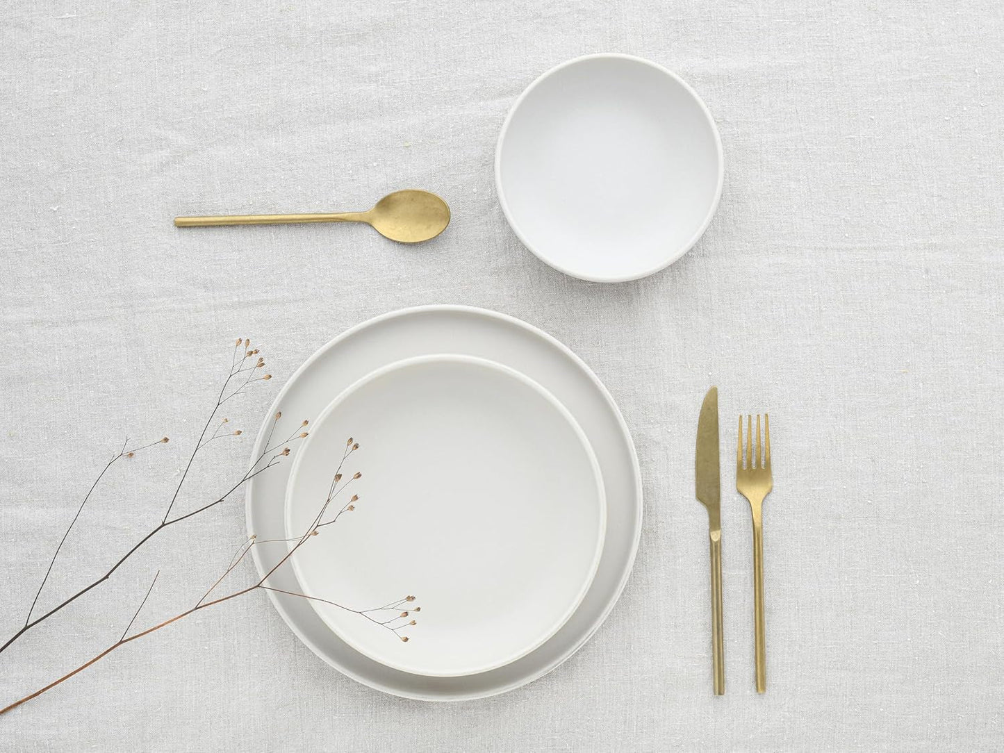 CreaTable, 33065, Żółto-biały zestaw obiadowy z serii Uno, 12 szt., Zestaw talerzy porcelanowych, Można myć w zmywarce i używać w kuchence mikrofalowej, Wyprodukowano w Portugalii