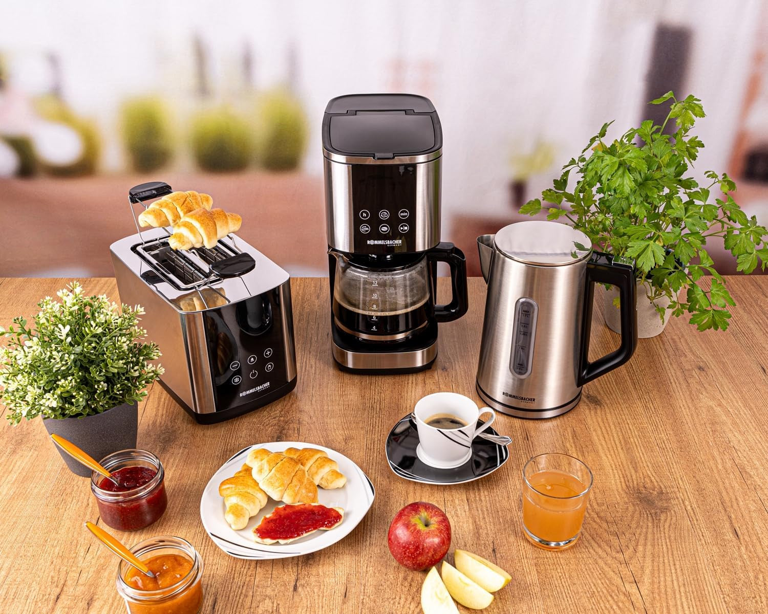 Ekspres filtrowy Rommelsbacher FKM 1000 - zbiornik na wodę 1,5 litra na 12 filiżanek kawy, szklana karafka, opóźniony start, funkcja utrzymywania ciepła, funkcja aromatu, wyjmowany uchwyt filtra 1x4