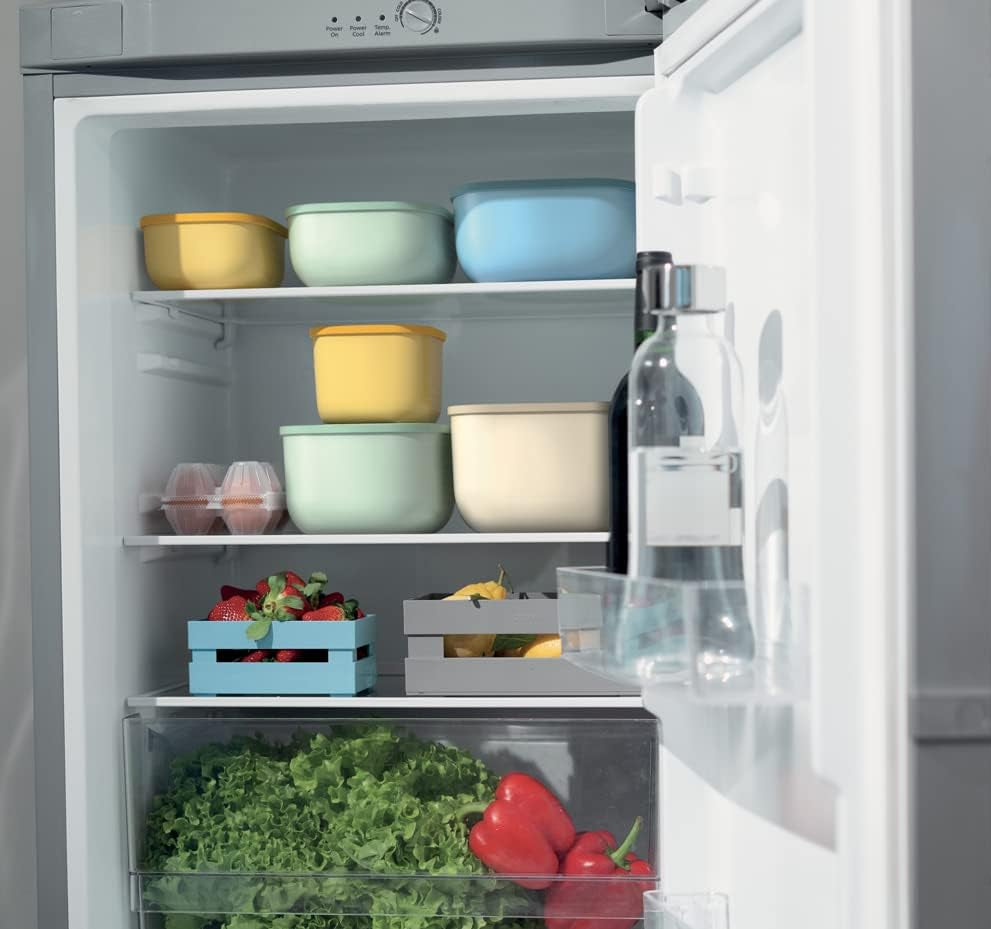 Guzzini - Kitchen Active Design, STORE&MORE Zestaw 3 hermetycznych pudełek na lodówkę/zamrażarkę/kuchenkę mikrofalową, wysoki - 19,5 x 19,5 x wys. 12,3 cm | 750/1550/2800 cc - 17070852 Pudełka do przechowywania żywności Naty Shop