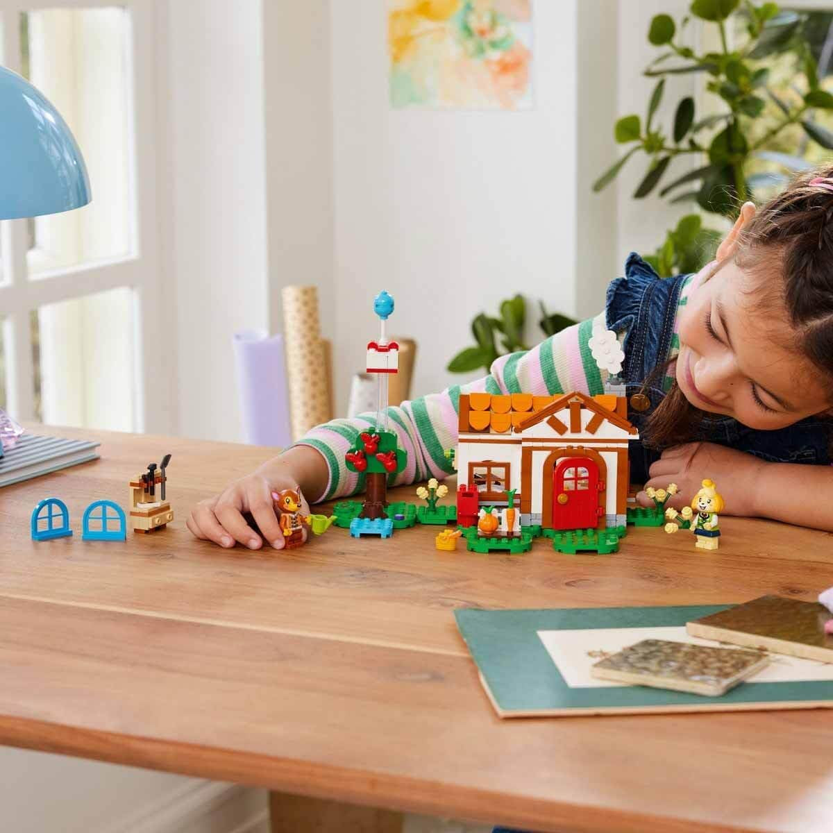 Zestaw LEGO Animal Crossing Nook's Shop i Sophie's House, kreatywna zabawka dla dzieci z 2 minifigurkami z serii gier wideo, prezent dla dziewcząt i chłopców od 7 lat 77050 Zestawy do budowania Besuche den LEGO-Store