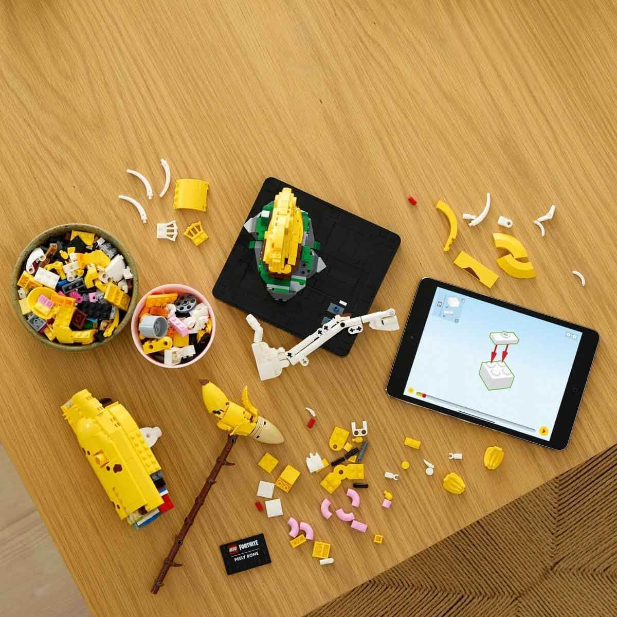 LEGO Fortnite Bone Shali — W zestawie miotacz farby i miska — Przedmiot kolekcjonerski dla fanów gier wideo — Zestaw do budowania dla dorosłych jako dekoracja domu lub biura — 77072 Zestawy do budowania Besuche den LEGO-Store