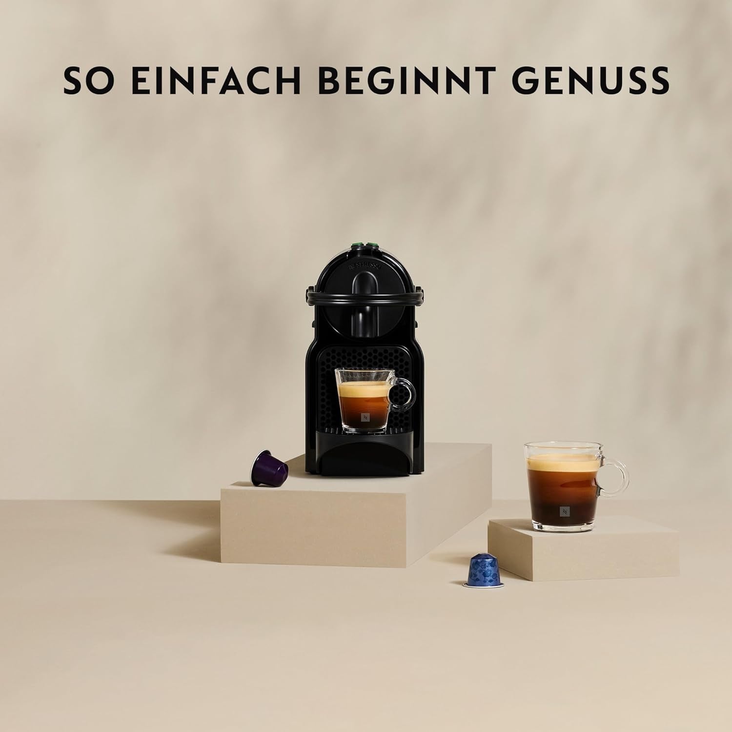 Ekspres na kapsułki Nespresso De'Longhi EN 80.B Inissia, pompa wysokociśnieniowa i funkcja oszczędzania energii, automatyczne wyłączanie po 9 minutach, pojemność filiżanki na espresso i płuco, zbiornik na wodę 0,7 l, kolor czarny
