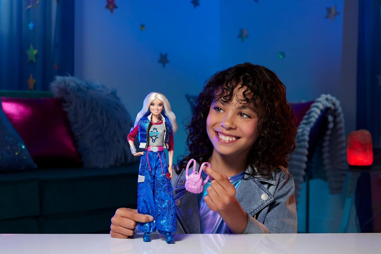 Mattel Disney Zombies 4: Świt wampirów Addison Wells Fashion Doll z odpinanym strojem i 6 akcesoriami inspirowanymi filmami, JFG32