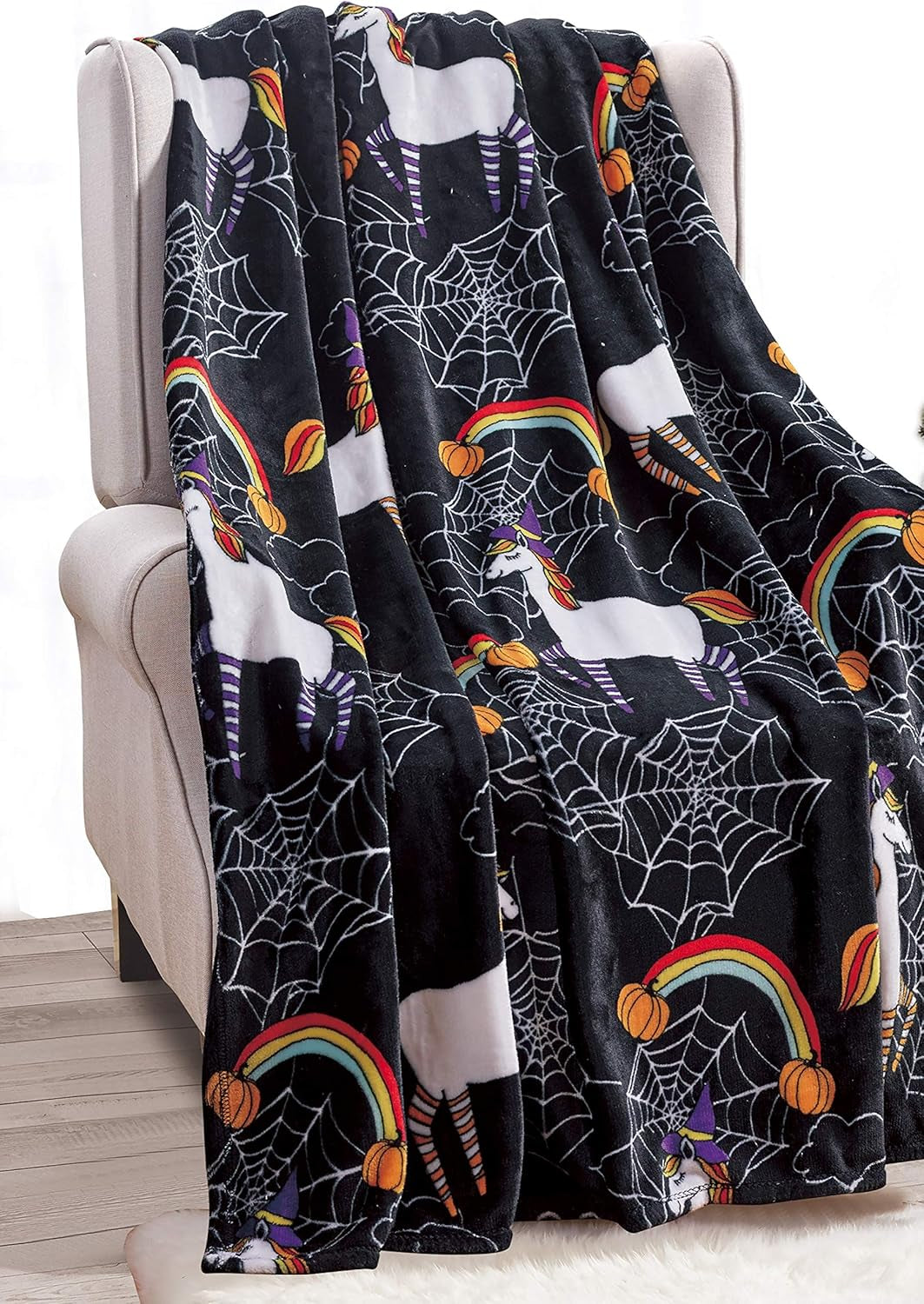 Elegancki komfort Lekki koc z motywem Halloween, miękki, przytulny i pluszowy, idealny do relaksu w tym strasznym sezonie, 127 x 152,4 cm, łóżka i narzuty Skull and Bones Elegancki komfort Jednorożec czarny 50 x 60