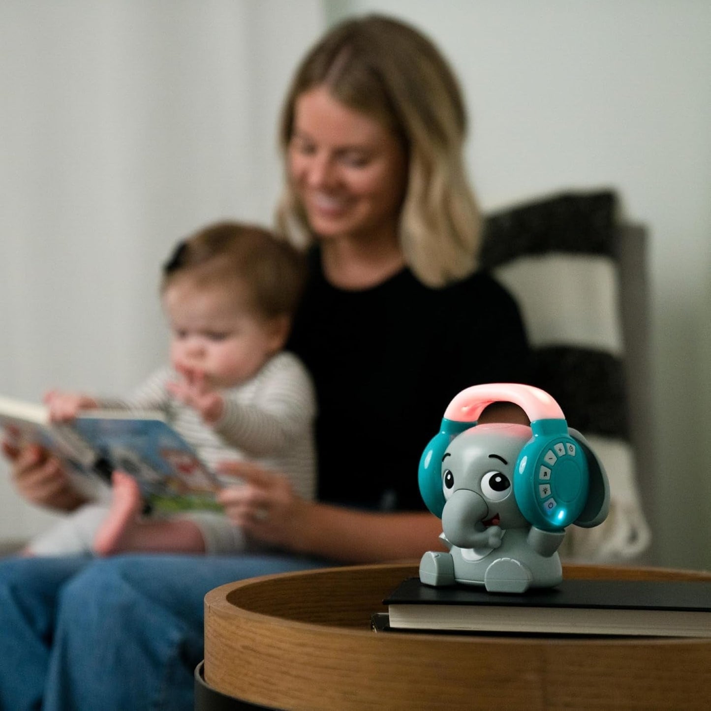 Baby Einstein Earl the Elephant Sound Machine Bluetooth, system muzyczny + lampka nocna, zabawki dla niemowląt i małych dzieci Bebe Naty Shop