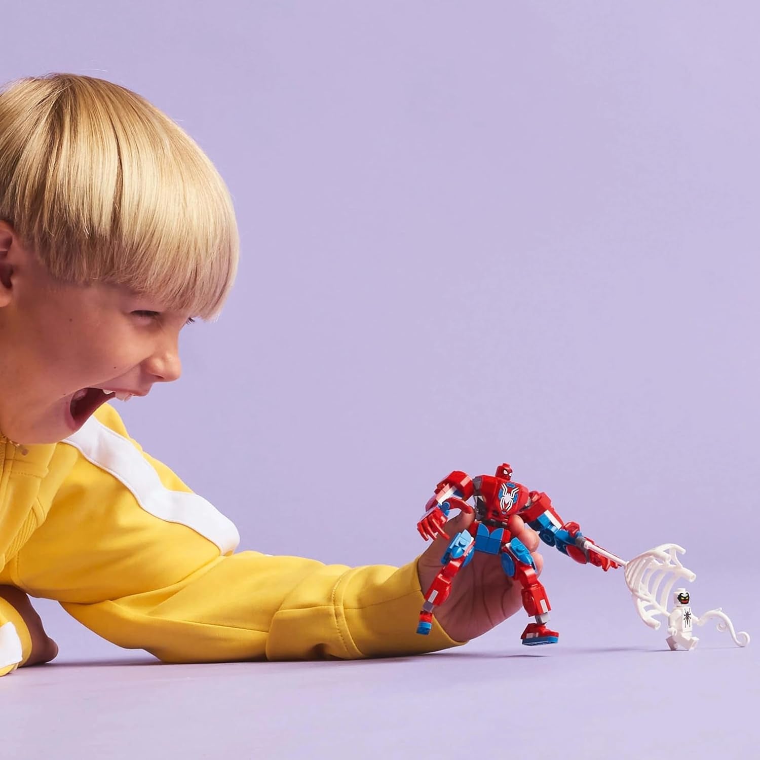 LEGO Marvel Spider-Man Mech kontra. Anti-Venom — zabawka superbohatera z 2 minifigurkami — figurka z ruchomymi rękami, nogami i palcami — prezent dla chłopców i dziewcząt w wieku od 6 lat 76308 Besuche den LEGO-Store Zestawy konstrukcyjne