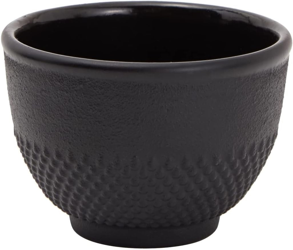 Japoński zestaw do herbaty Juvale z żeliwnym czajnikiem (1200 ml), spodkiem i 2 filiżankami, zestaw do herbaty w stylu Tetsubin, czarny