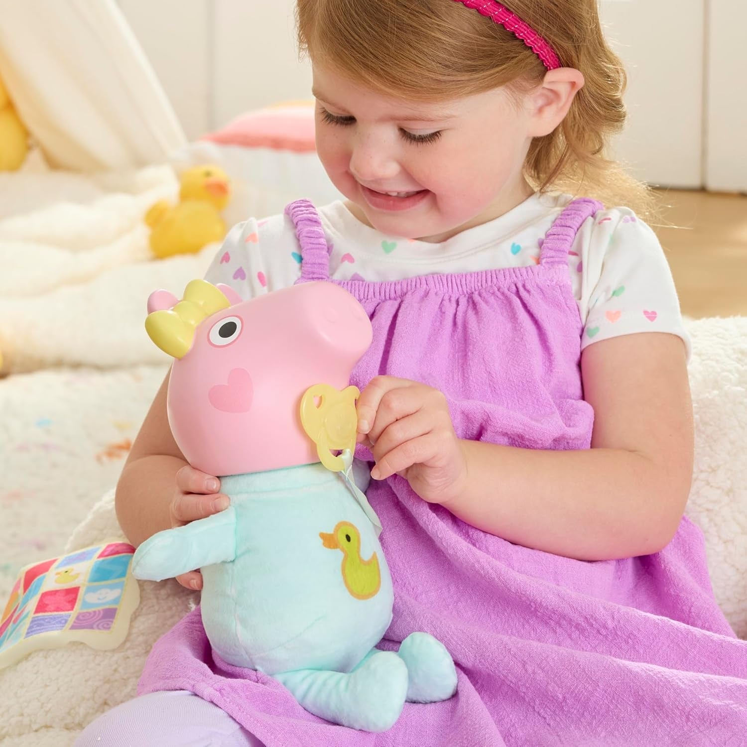 Interaktywna lalka Peppa Pig 28 cm Evie z 20 dźwiękami i wieloma funkcjami, zestaw zabawek dla dzieci od 3 lat