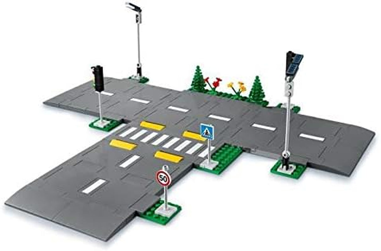 LEGO City Skrzyżowanie dróg ze światłami Zestaw do budowania ze świecącymi w ciemności klockami 60304 Zestawy do budowania w sklepie LEGO