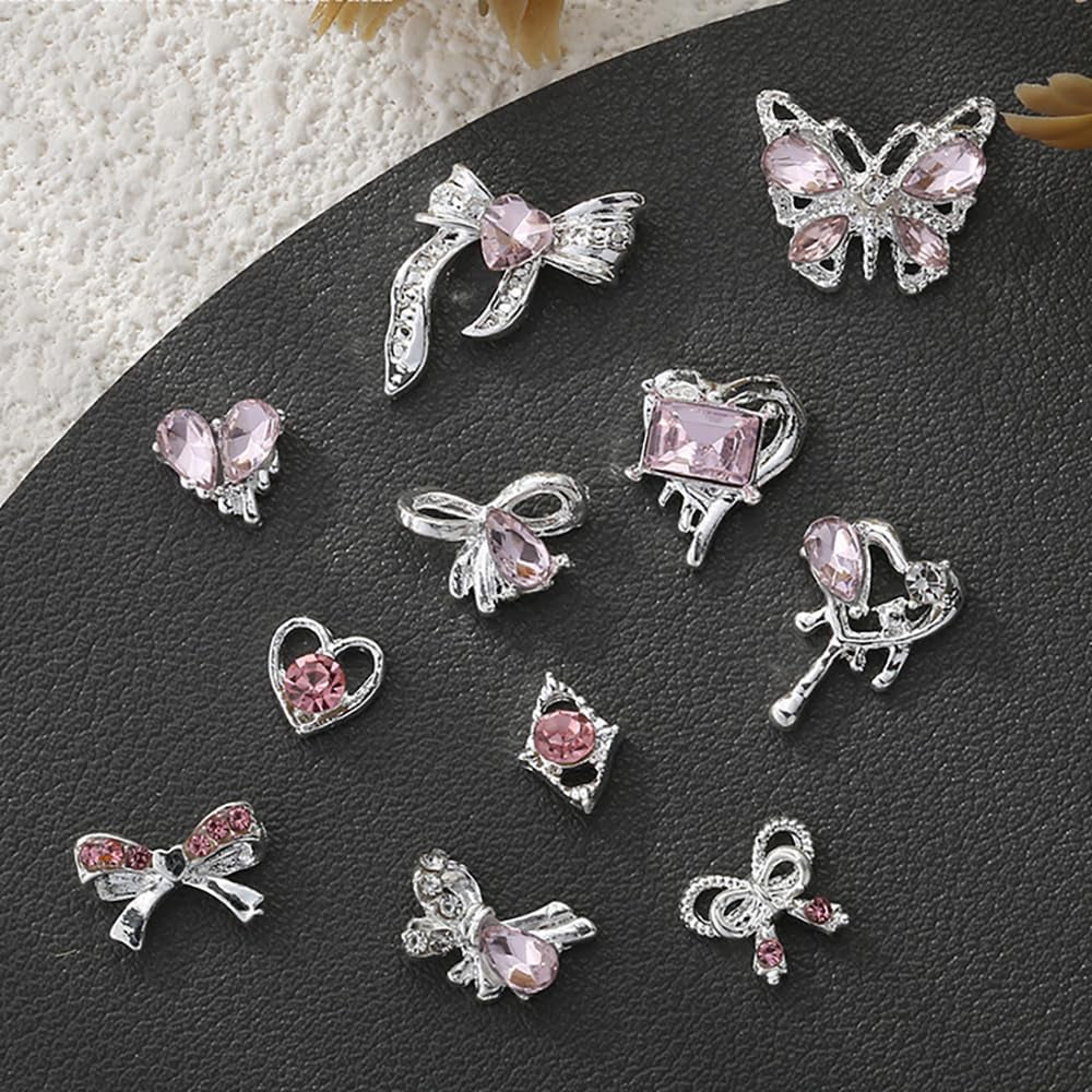 Luxus Rosa Diamant Nagel Charms 3D Butterfly Nail Art Charms Kokarda Charms do paznokci Y2K Heart Charms Nägel Zubehör Schmetterling Herz Schleife Nageldesign Edelsteine ​​​​Strasssteine ​​Glitzersteine ​​​​Nagelschmuck