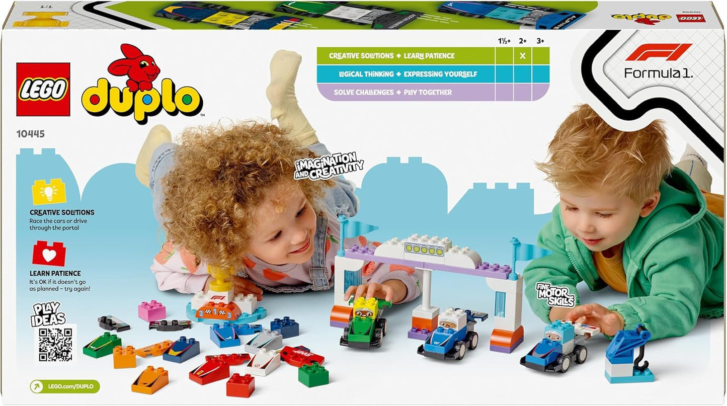 Samochody wyścigowe LEGO DUPLO Town F1 Team z wyścigowcami, zabawka do budowania dla całej rodziny, pobudzająca wyobraźnię zabawa, prezent urodzinowy dla małych dzieci, chłopców i dziewcząt od 2. roku życia 10445 Zestawy do budowania Besuche den LEGO-Store