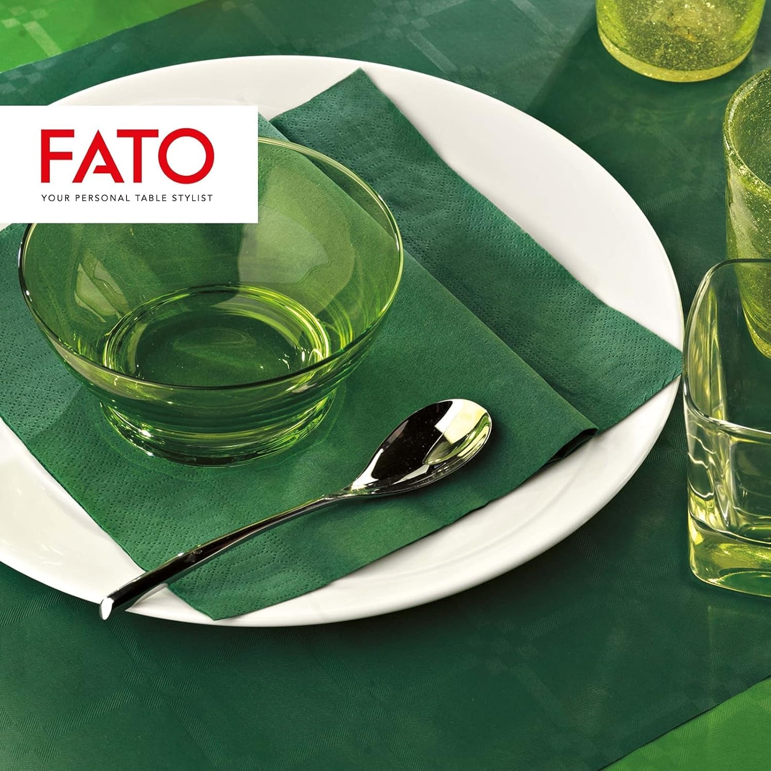 , Jednorazowe serwetki papierowe, idealne na nieformalne lunche i bufety, opakowanie 50 serwetek, rozmiar 33X33, 4-krotnie, 2-warstwowe, leśna zieleń, 100% czysty papier celulozowy, certyfikat Fsc