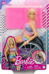 Lalka Barbie Fashionistka, blond włosy i tęczowy kombinezon, wózek inwalidzki i rampa w zestawie, lalka prezent dla dzieci, zabawka dla dzieci w wieku od 3 lat, HJT13