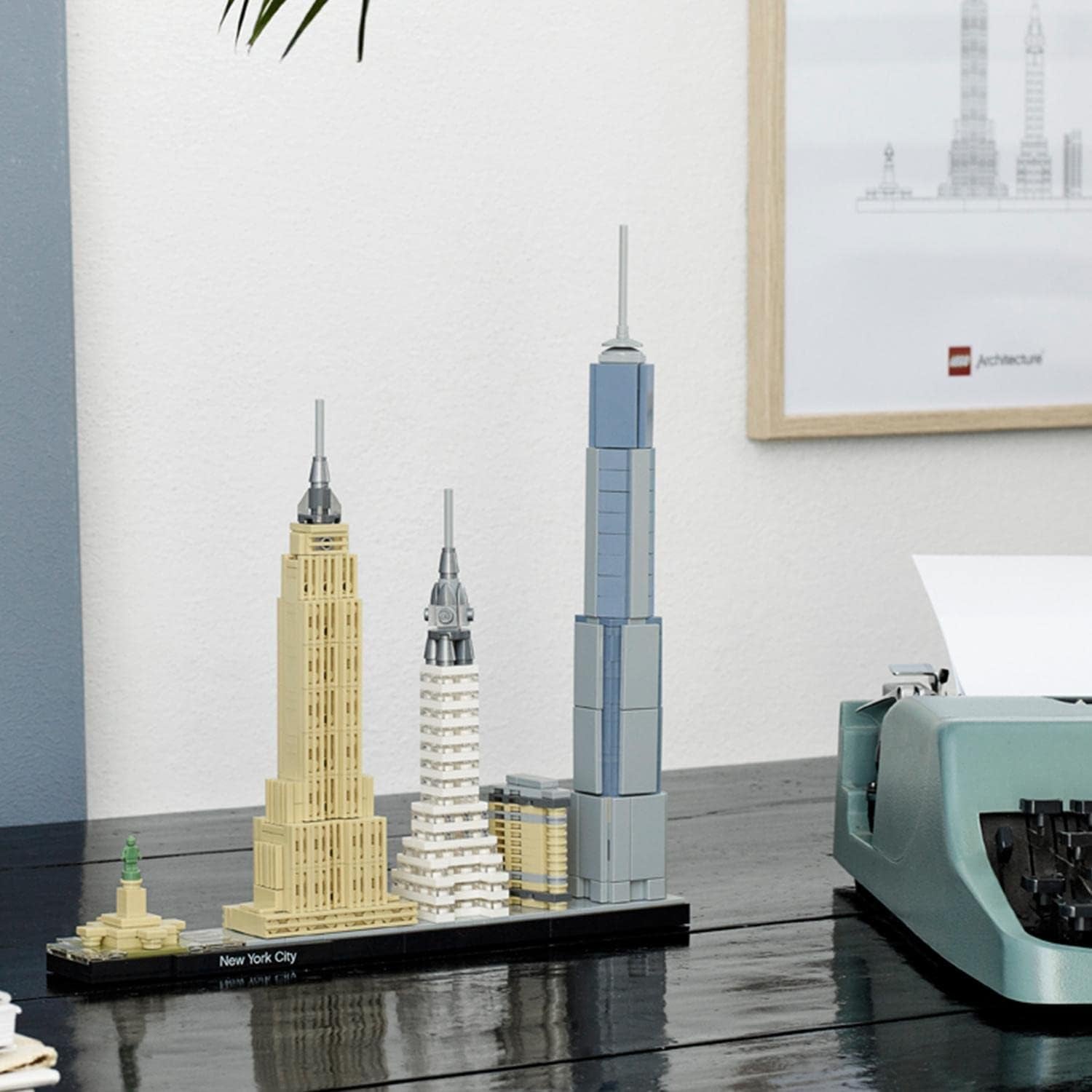 Zestaw LEGO Architecture Nowy Jork, model panoramy miasta z World Trade Center i Statuą Wolności, rękodzieło dla dorosłych, dekoracje do domu i biura, prezenty dla kobiet i mężczyzn 21028 Zestawy do budowania Besuche w sklepie LEGO