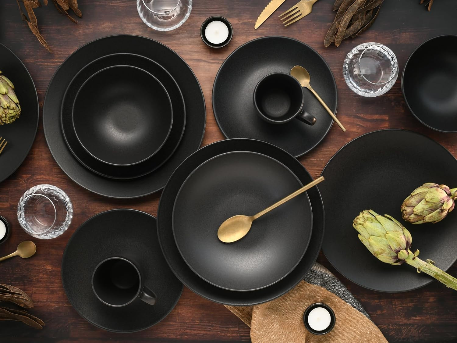 Creatable, 23146, seria SOFT TOUCH BLACK, 20-częściowy zestaw naczyń obiadowych, serwis łączenia porcelany, można myć w zmywarce i używać w kuchence mikrofalowej, wyprodukowano w Portugalii