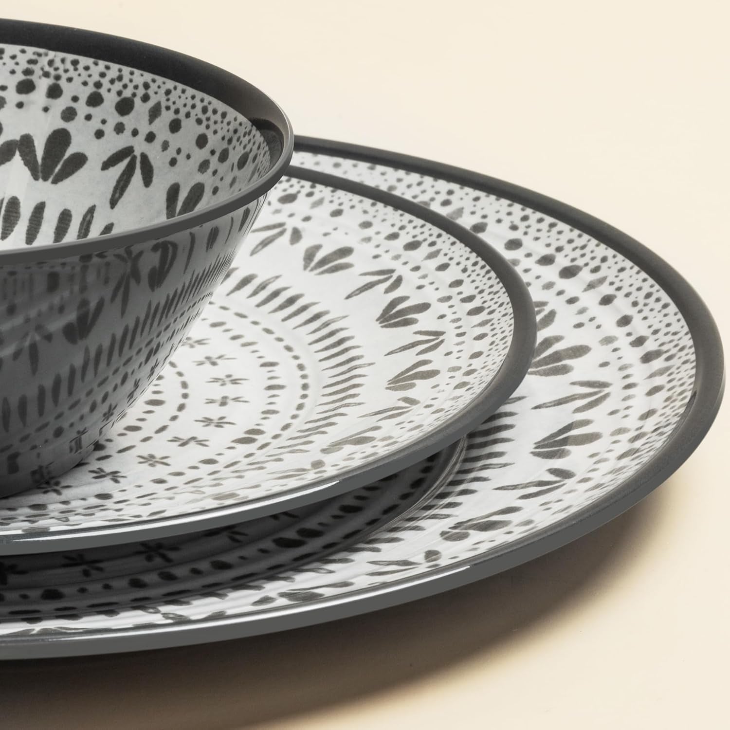 24-częściowy zestaw sztućców z melaminy 4-osobowy zestaw sztućców kempingowych i zestaw naczyń obiadowych - do podróży i użytku na świeżym powietrzu