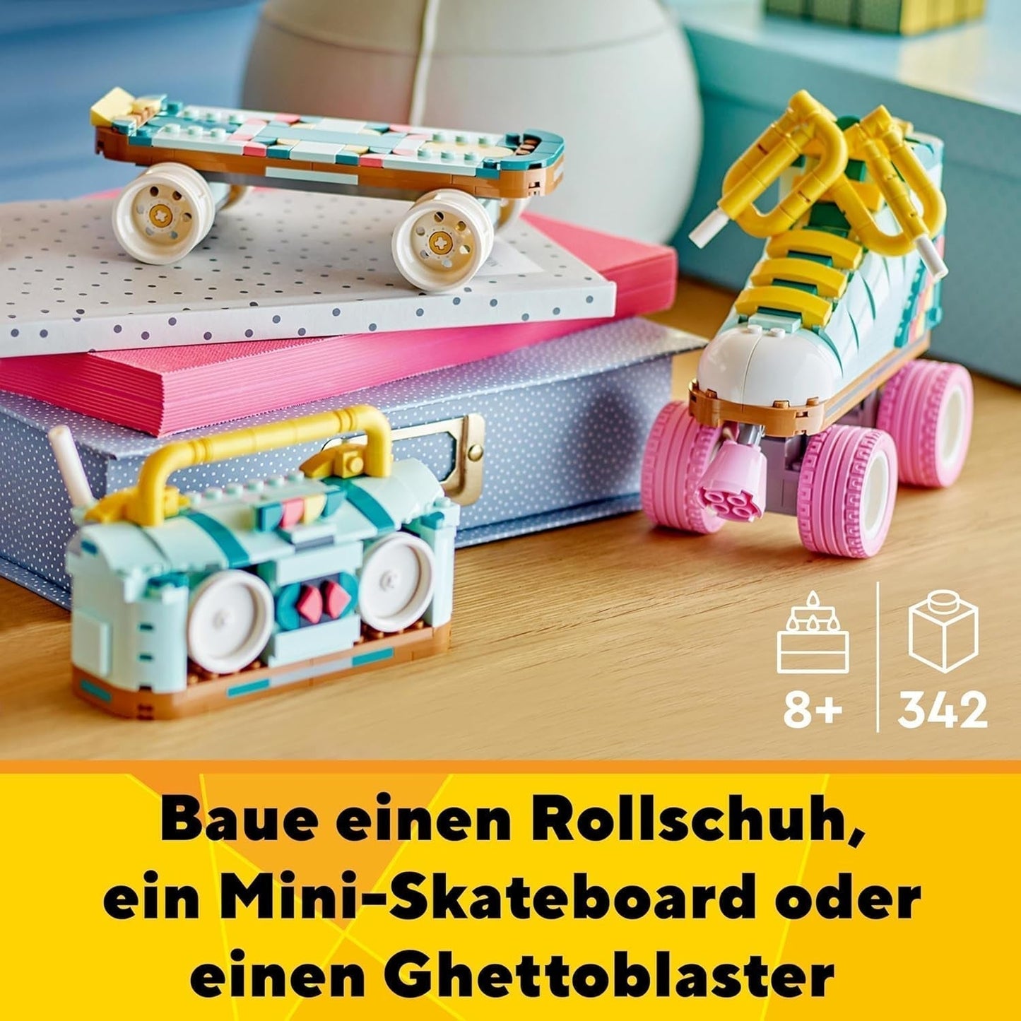 LEGO Creator Zabawka na rolkach 3 w 1 dla dziewcząt i chłopców z mini deskorolką i boomboxem, dekoracja sypialni w stylu retro, prezent urodzinowy dla 8-latka 31148 Zestawy do budowania Besuche w sklepie LEGO