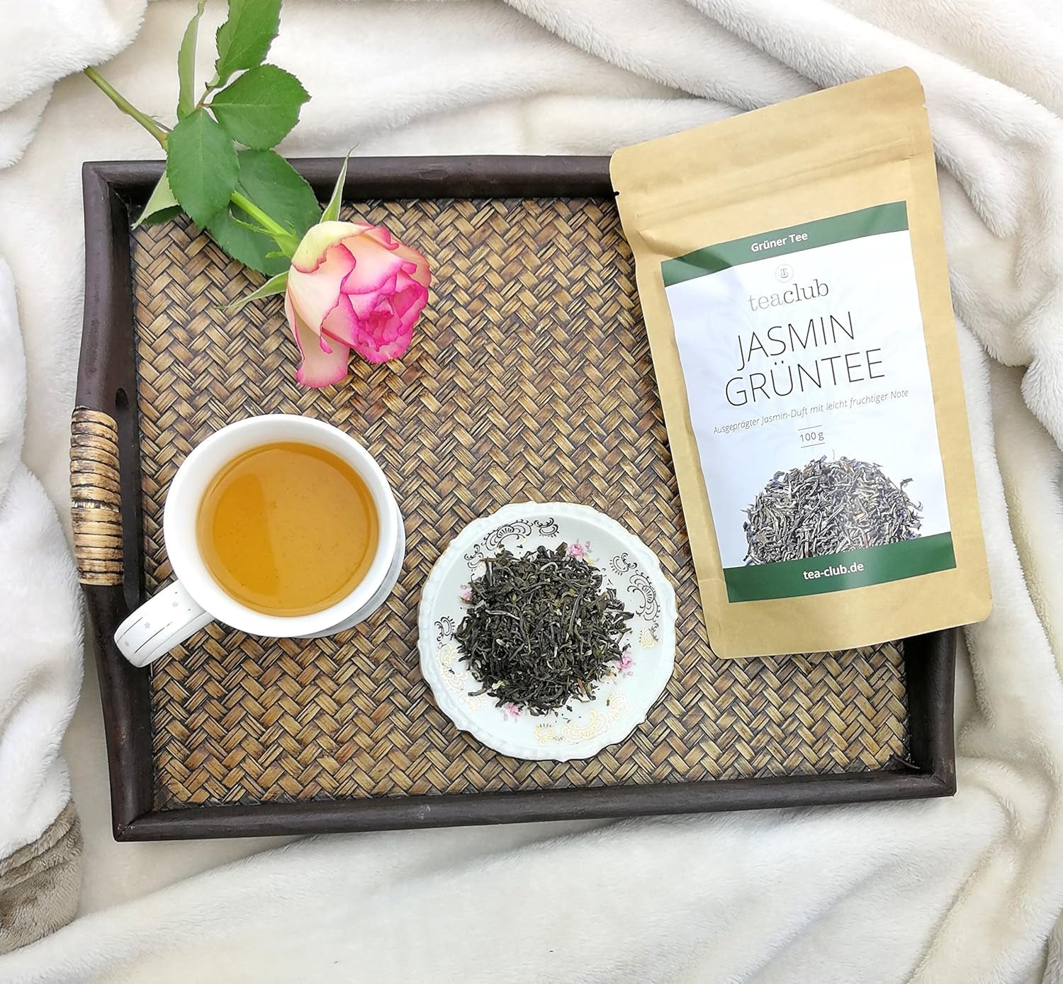Herbata jaśminowa sypka 100g, Herbata zielona z kwiatem jaśminu o naturalnym smaku, Herbata zielona jaśminowa z wyraźnym aromatem jaśminu, Herbata zielona Teaclub