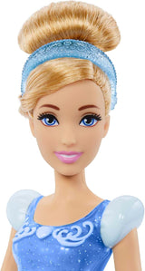 Mattel DISNEY Ruchoma lalka Księżniczka Kopciuszek ze błyszczącą sukienką, odpinanymi butami i tiarą, czesanymi włosami do zabawy we fryzjerstwie, od 3 lat, HLW06 Lalki Naty Shop
