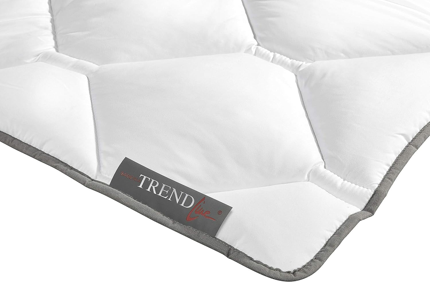 Badenia Trendline Odporna na mikrozagotowanie, lekka kołdra na lato, można prać w pralce do 95 stopni, 135 x 200 cm, certyfikat Oeko-Tex, wyprodukowano w Niemczech Kołdry i kołdry Naty Shop