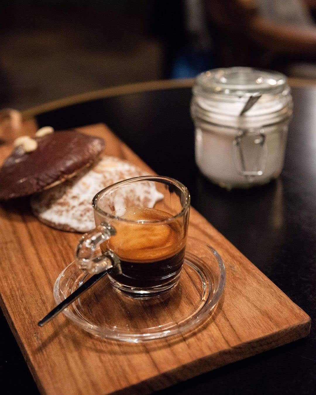 Espresso N°10 od Coffee858 - Mocna i pikantna mieszanka espresso, składająca się z 70% ziaren Arabiki z Brazylii i 30% Robusty (1000g)