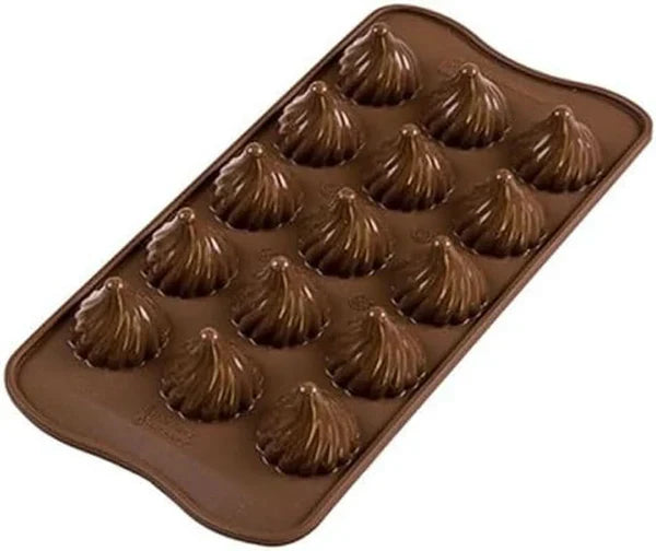 Silikomart 3D Flaming Chocolate Mold - Unikalne kształty 3D z wewnętrzną krawędzią na okrągłe podstawy
