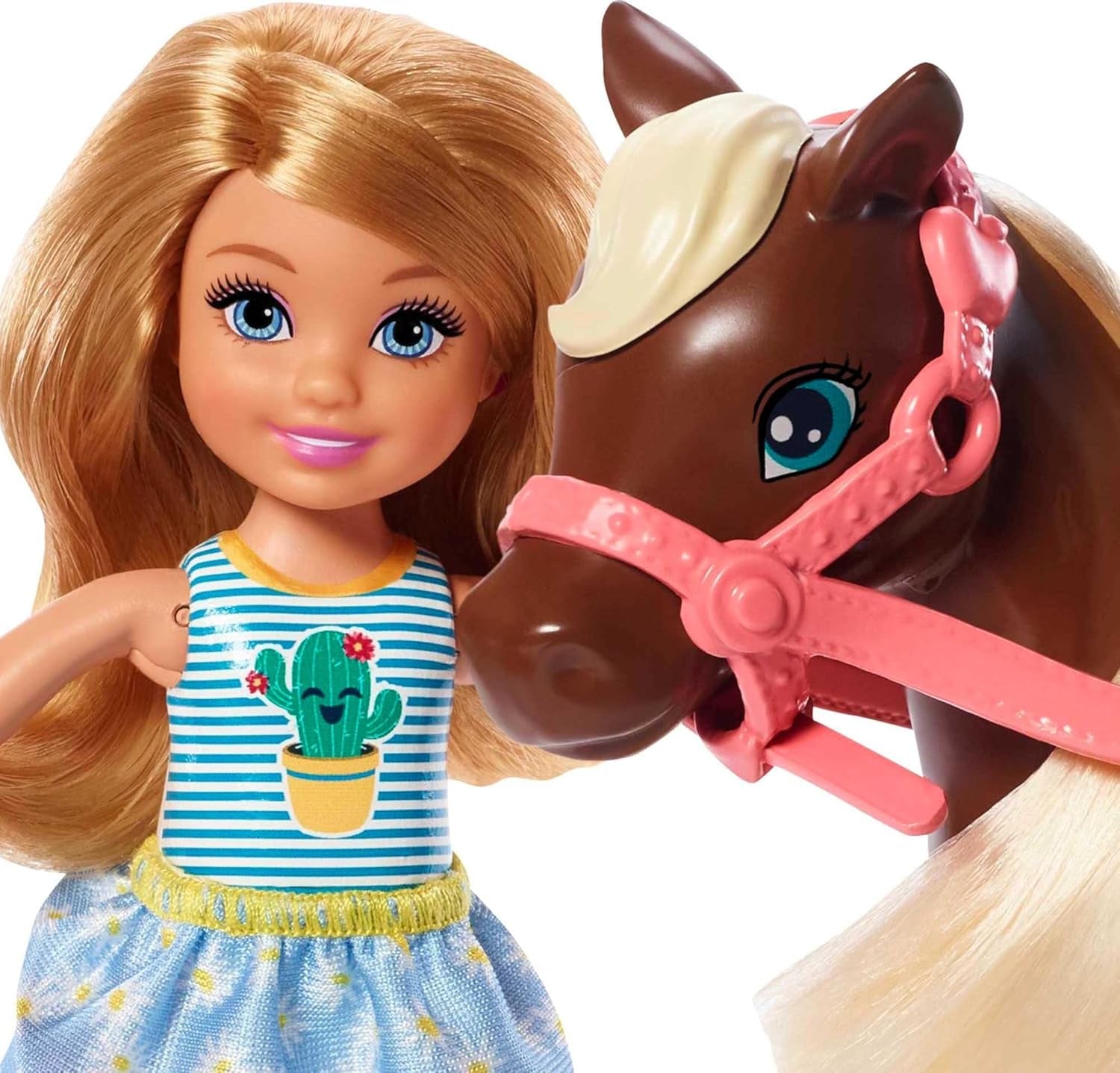 Barbie GHV78 – Zestaw klubowy Chelsea z lalką i koniem, ok. Blond 15 cm z ubrankami i dodatkami, prezent dla dzieci w wieku 3-7 lat
