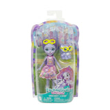 Enchantimals HHB90 - lalka Hadley Husky (około 15 cm) i figurka zwierzęcia z psim zaprzęgiem, mała lalka z odpinaną spódnicą i akcesoriami, świetny prezent dla dzieci w wieku od 4 lat