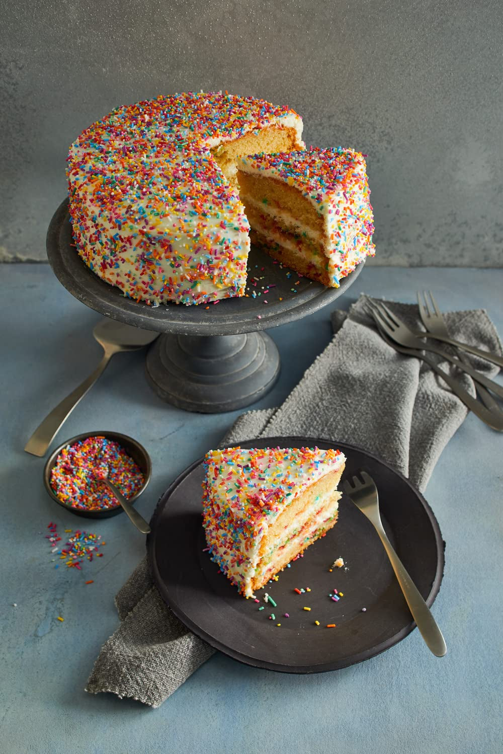 Tort urodzinowy RUF, Geburtstagskuchen, Schicht-Torte Aus Rührteig Und Konfetti-Streusel, Tortencreme Und Buntem Dekor-Mix, Für Kindergeburtstag, Familienfeier, Einschulung, 1X425G Lukier i dekoracje Naty Shop