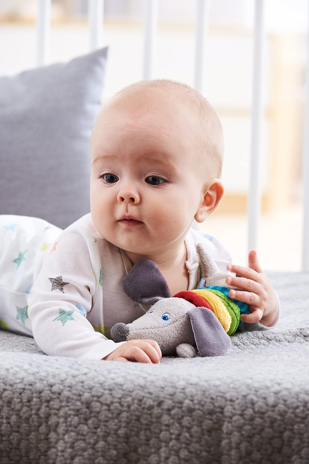 HABA 304771 - Grzechotka figurka jamnika, materiałowa zabawka dla dziecka z grzechotką, zabawka od 6 miesiąca. Toys Bebe Naty Shop