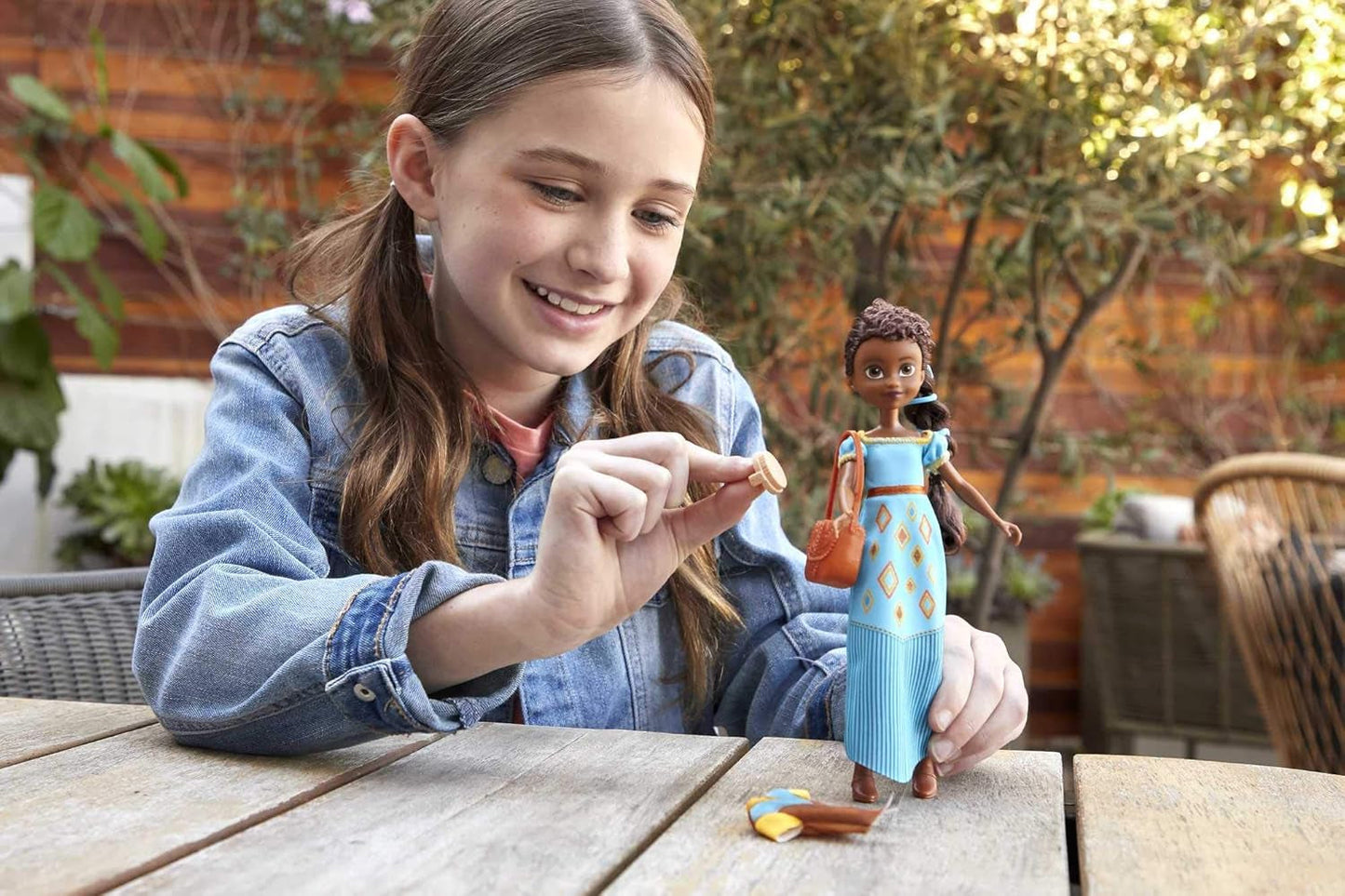 Dreamworks Spirit GXF18 – Spirit – wolna i nieokiełznana, modna, zabawna lalka Pru (18 cm), 2 modne stroje i akcesoria, 7 ruchomych stawów, świetny prezent dla dzieci w wieku od 3 lat