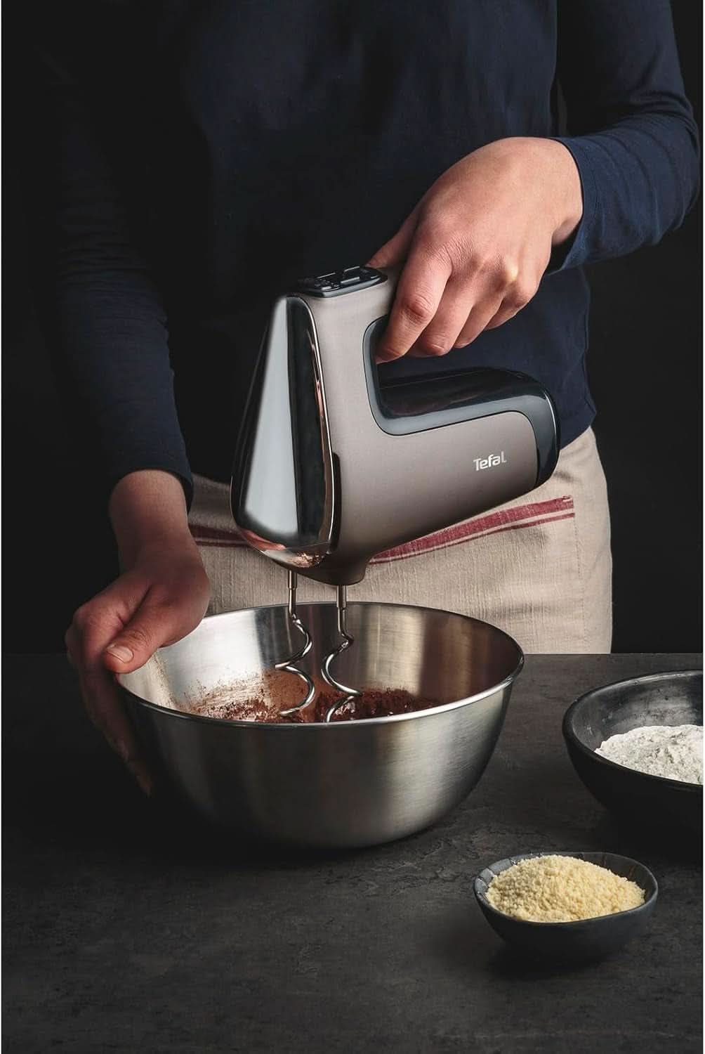 Mikser ręczny Tefal HT650E Power Mix Silence | 600 W | Sterownik zmiennej prędkości | Funkcja Turbo-Und Auswurf | Silnik do ekstremalnej rekreacji | Zawiera 2 Rührbesen i 2 Knethaken | Sklep z pszenicą Kitchen Naty