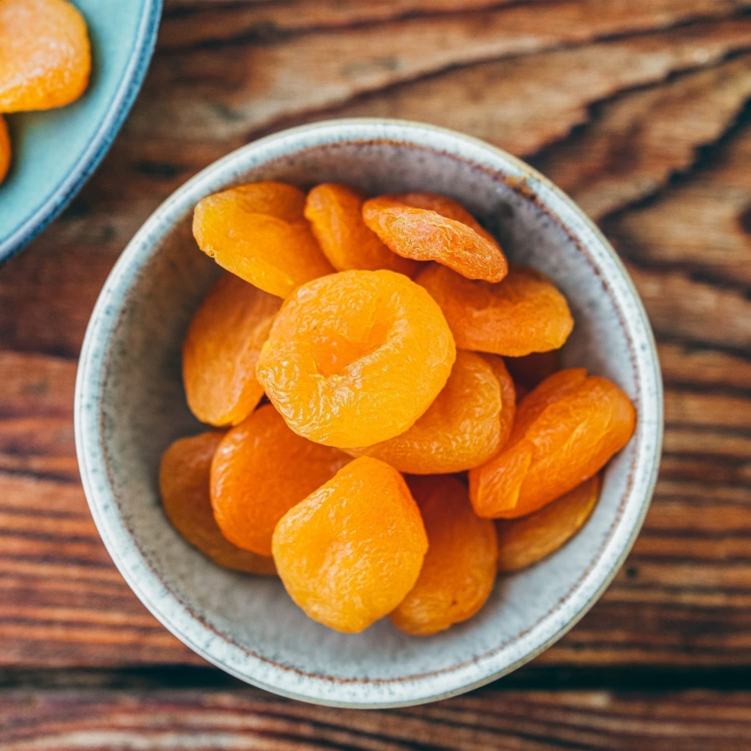 Seeberger Apricots: Bardzo duże, dojrzewające w słońcu i jasnopomarańczowe morele - słodki, owocowy smak - bez cukru - suszone - pestki, wegańskie (1 x 125g) Naty Shop Dehydrated Products