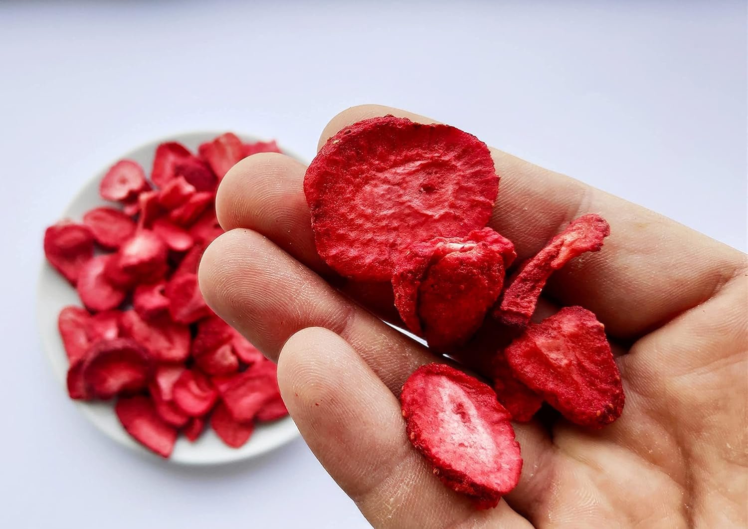 Truskawki liofilizowane | Owoce liofilizowane Liofilizowane | Suszone owoce bez cukru Suszone owoce | Suszone truskawki Liofilizowane | Owoce liofilizowane (90g) Produkty suszone Naty Shop