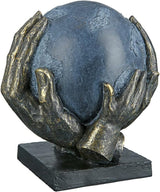 Casablanca nowoczesny design GILDE Deco Rzeźba Figurka Uratuj świat - Kula w dłoniach - Wysokość 19 cm Figurki i rzeźby Naty Shop