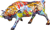 Dekoracyjna figurka zwierzęcia byka Casablanca - wykonana z żywicy syntetycznej w stylu street art - kolor: wielobarwny wysokość 27 cm Figurki i rzeźby Naty Shop
