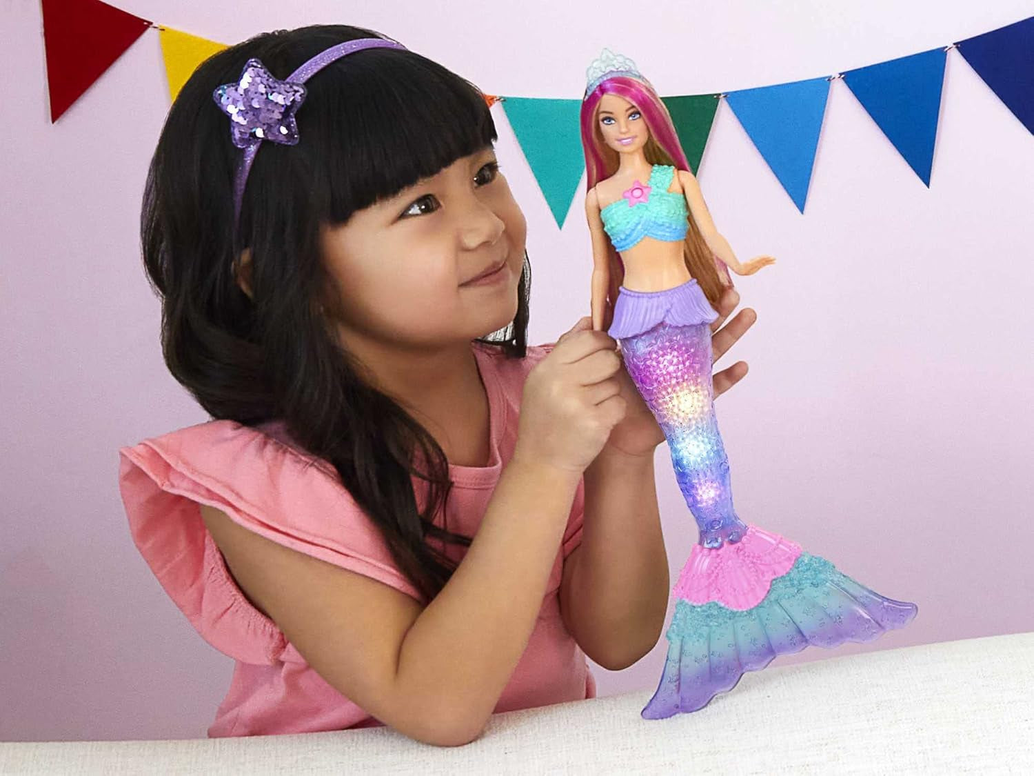 Barbie Dreamtopia Magiczna lekka lalka syrenka z blond włosami, lalka Barbie z ogonem syreny, odpowiednia jako prezent dla dzieci w wieku 3 lat i starszych, HDJ36