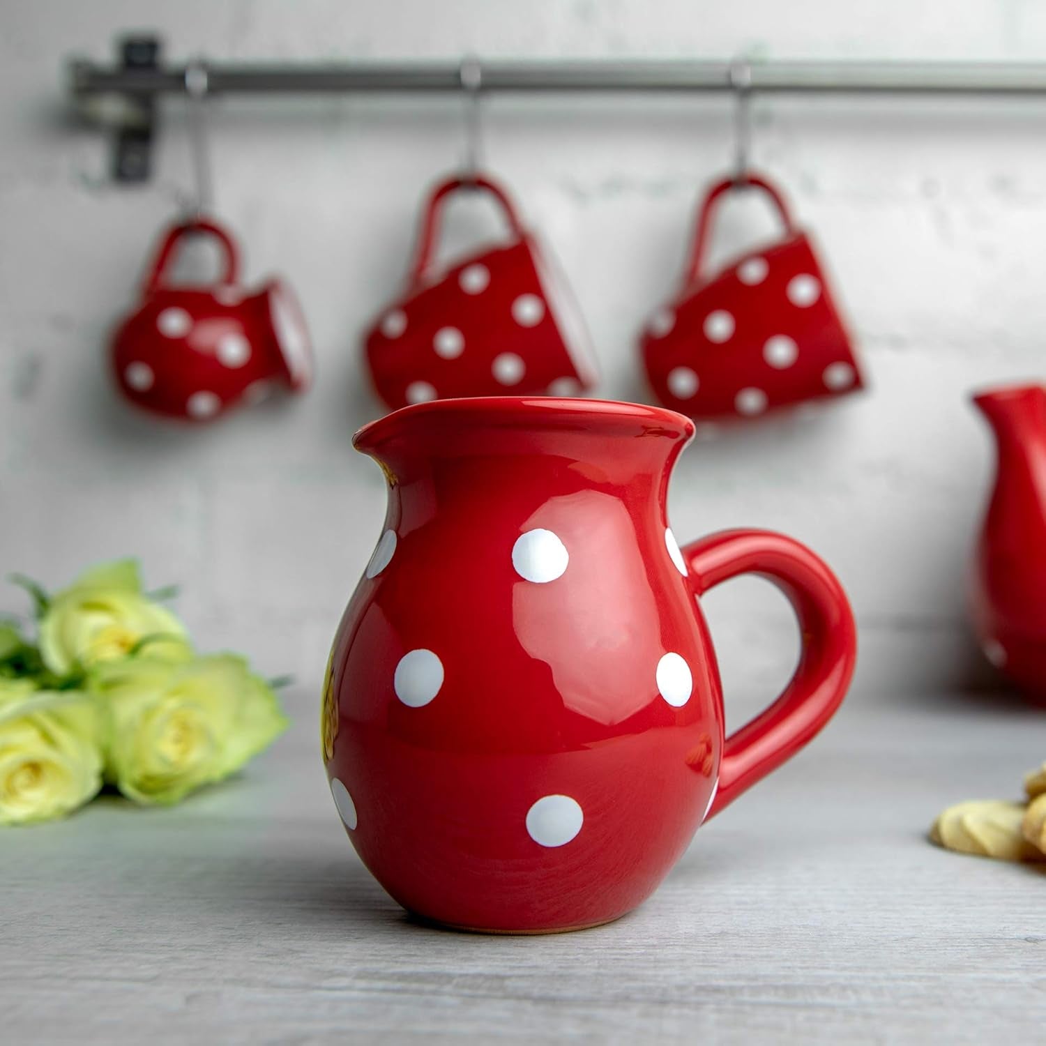 City to Cottage® - Duży zestaw do herbaty | Czerwony i Biały | Kropki | Ręcznie robione | Czajniczek ceramiczny 1,7 litra, mlecznik, cukiernica