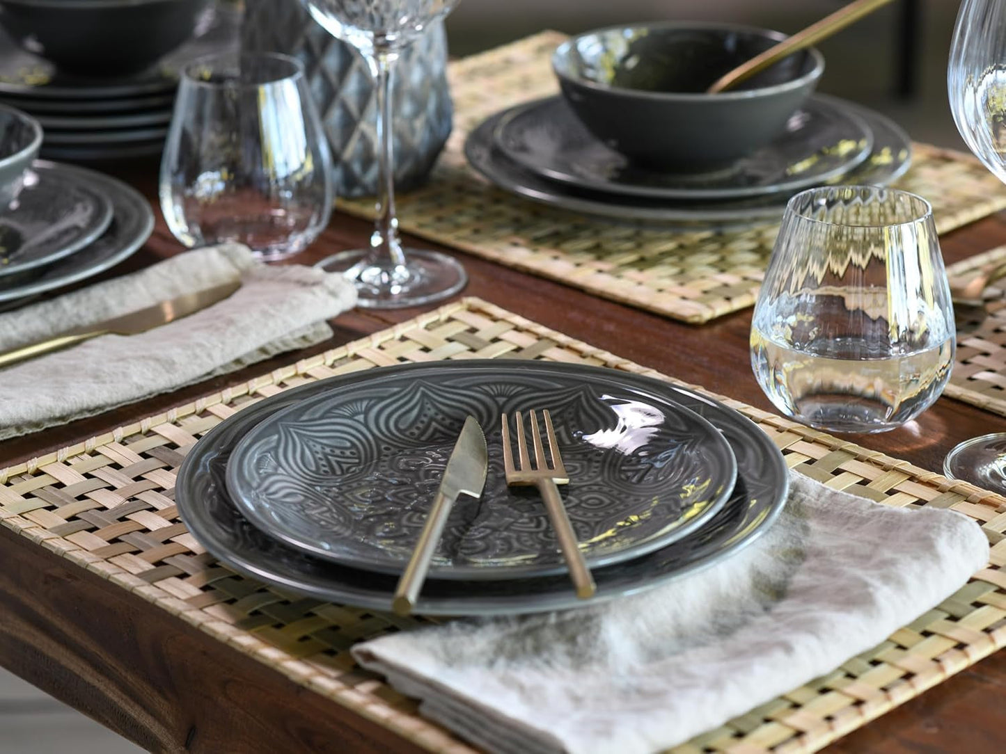 CreaTable, 21627, seria Orient Mandala, 18-częściowy zestaw naczyń obiadowych, zestaw talerzy porcelanowych, można myć w zmywarce i używać w kuchence mikrofalowej, wyprodukowano w Europie