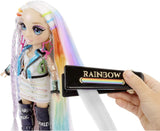 Rainbow High Hair Studio – ekskluzywny zestaw lalek Amaya Raine z długimi włosami do stylizacji – zawiera zmywalną kredę do włosów, szczotkę do włosów i akcesoria – prezent dla dzieci w wieku od 6 lat