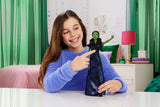 Mattel Wicked: śpiewająca lalka Elphaba Fashion firmy Universal Pictures z odpinanym strojem inspirowanym filmem śpiewa „na dobre” po angielsku, JFM09