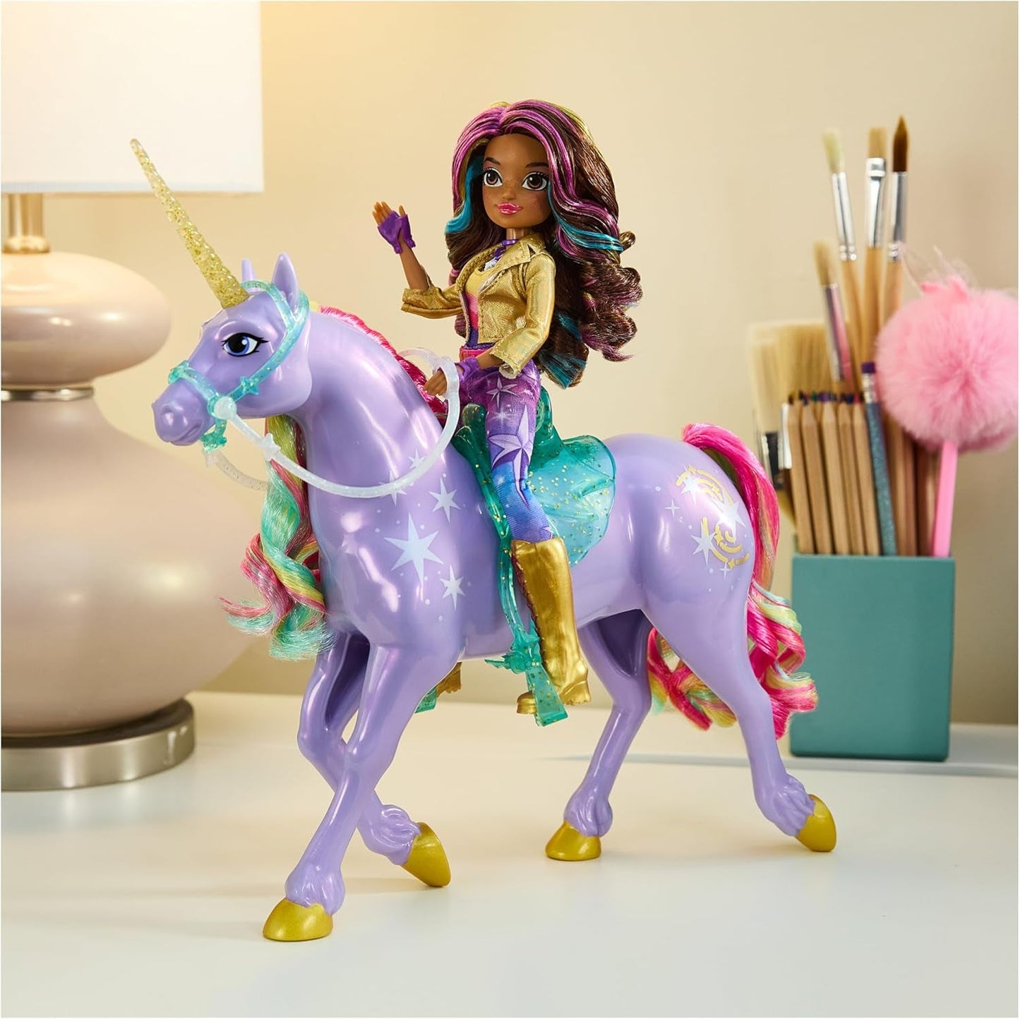 Wildstar Unicorn od Unicorn Academy - oryginalny jednorożec Sophia o wysokości 28 cm z serii Netflix z prawdziwą grzywą i ogonem, zdejmowaną uzdą, siodłem i szczotką, dla dzieci w wieku od 4 lat