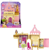 Mattel Disney Princess Zestaw do przekształcenia Powóz do zamku z małą lalką Aurora, 3 poziomy, 6 obszarów do zabawy, 4 figurki, meble i akcesoria Lalki HWX17 Naty Shop Zestaw Belle