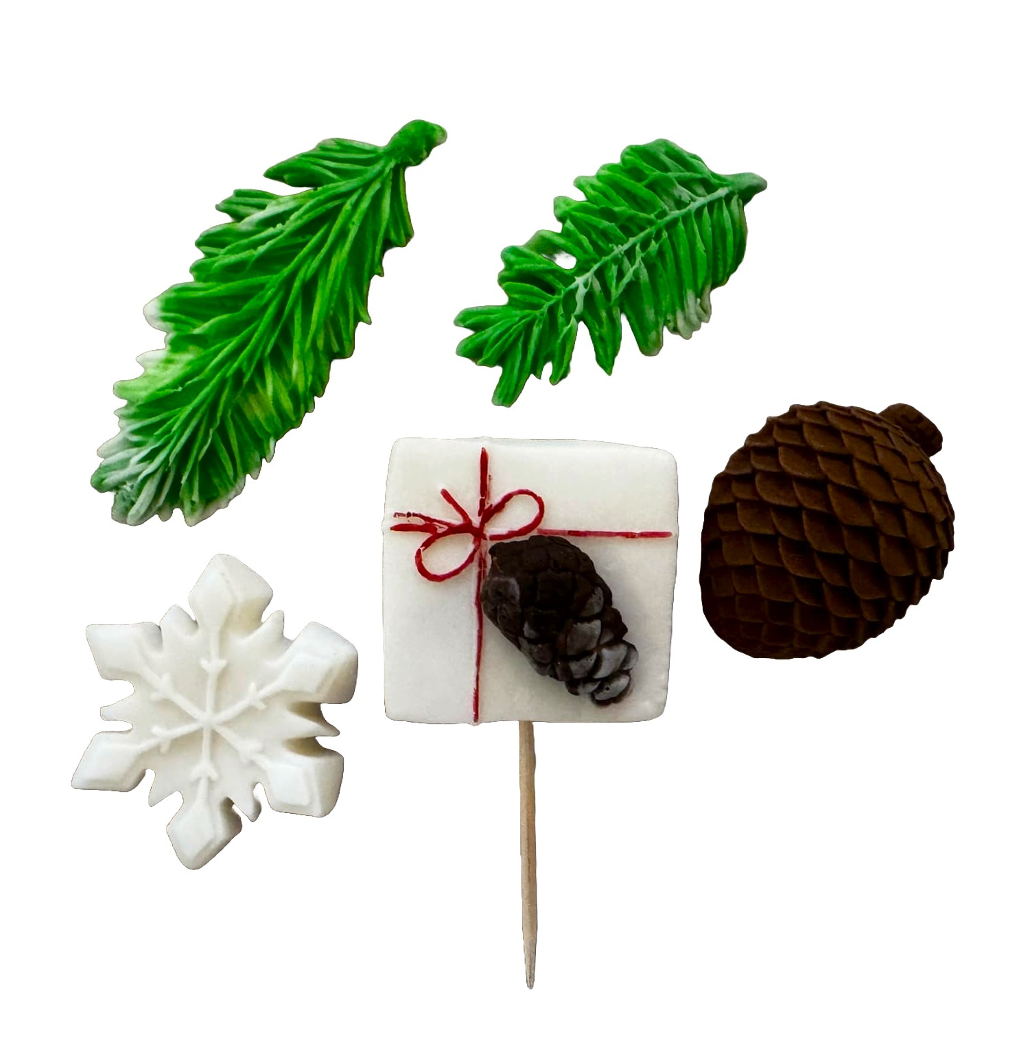 Zestaw 5 dekoracji z jadalnej pasty cukrowej, zima, igły jodły, płatek śniegu, szyszka. Ozdoby z pasty cukrowej Naty Shop