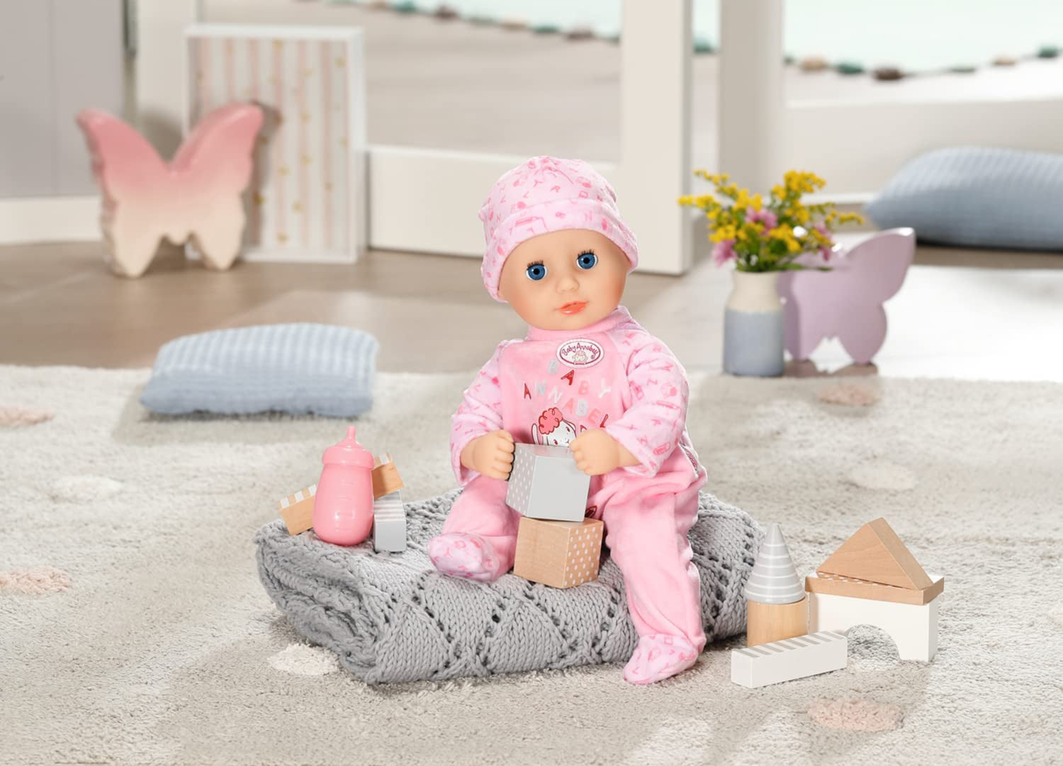 Annabell Mała lalka Annabell 36 cm, z materiałowym korpusem i zaspanymi oczami, 36 cm, 709870 Zapf Creation