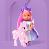 Lalka Simba Evi Love Unicorn Play, ubrana w uroczą sukienkę z jednorożcem i pasującą opaską na głowę, w tym jednorożec ze stajnią, jabłkami i butelką do picia, 12 cm, wiek 3+