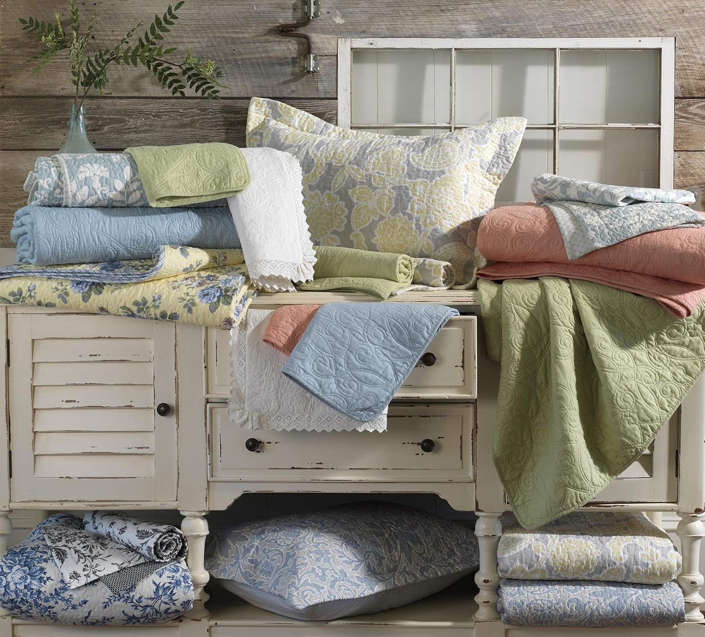 Laura Ashley Home Rüschen Garden Collection kołdra, 100% bawełna, wyjątkowo miękka, na każdą porę roku, dwustronna, elegancka, podwójne łóżko, kremowy kolor (197783) Kołdry i kołdry Naty Shop